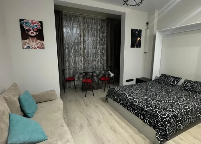 Dacha Kovalevskogo 121 Апартаменти